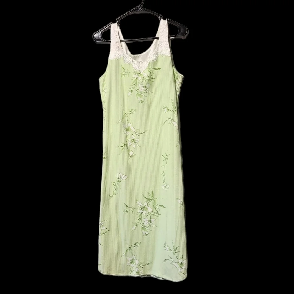 Secret Treasures Green Floral Sleeveless Nightgown Size L - Picture 1 of 9